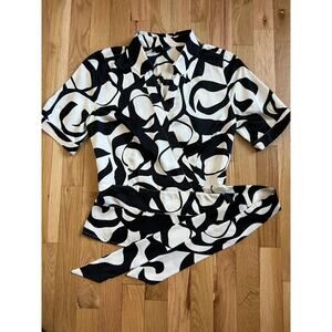 H&M Woman Black and White Satin Wrap Tie Bow Blouse Peplum Y2K (size 6)